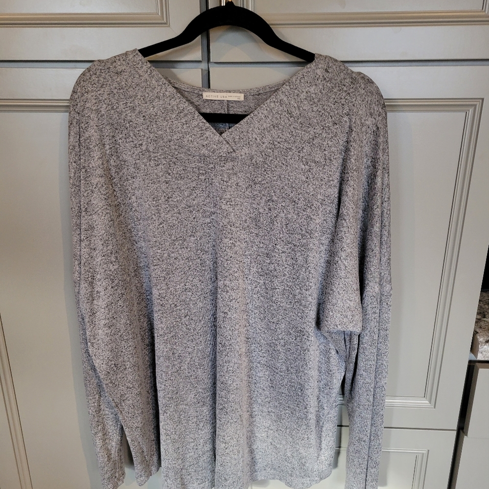 Woman's 3xl gray shirt